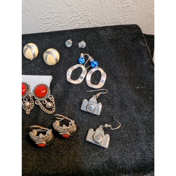 Fourteen Silver Tone Red White Blue Theme Pierced Earring Jewelry Lot - Picture 13 of 15